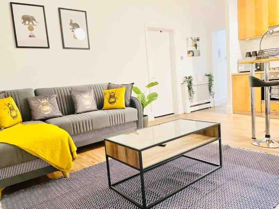 Lovely 2 Bedroom Apartment In Chelsea Sw3 Londres Extérieur photo